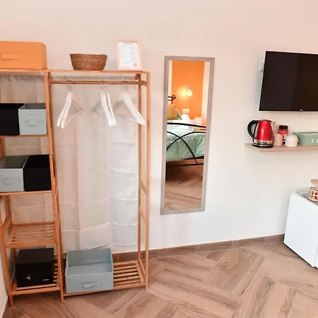 Nest House 4* Рим