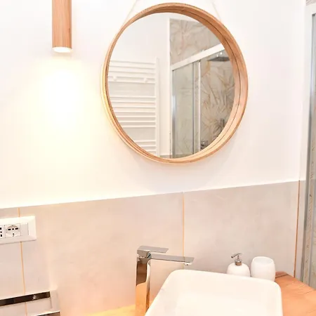 Nest House Rom
