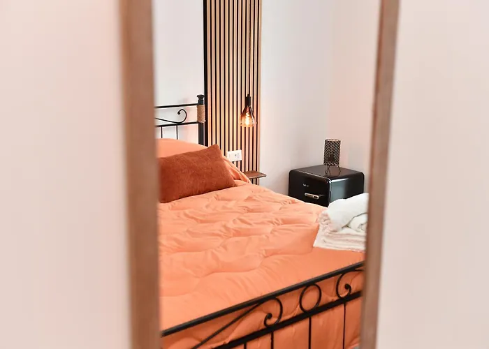 Nest House Bed & Breakfast 4*