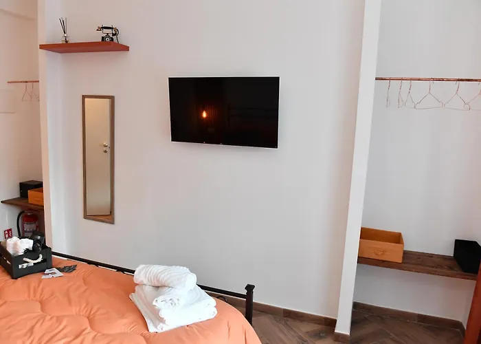 Nest House Bed & Breakfast