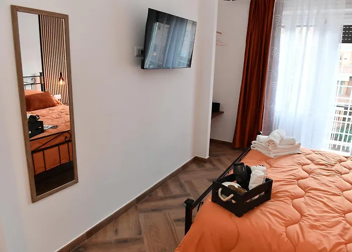 Nest House Bed & Breakfast 4*